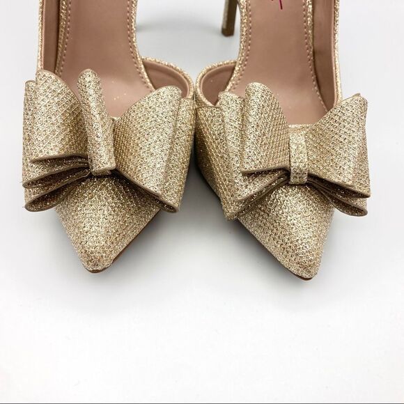 BETSEY JOHNSON WOMEN'S LANDYN HEELED SANDAL, GOLD, SIZE 10 - Picture 4 of 9